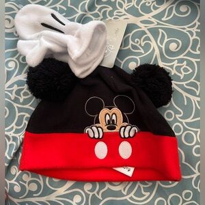 Mickey Mouse Beanie and gloves Set - Toddler size - NTW